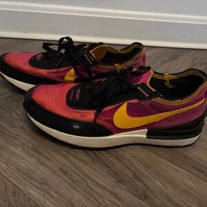 Nike Waffle 1 Women's Active Fuchsia/Black /Gold (9.5M)